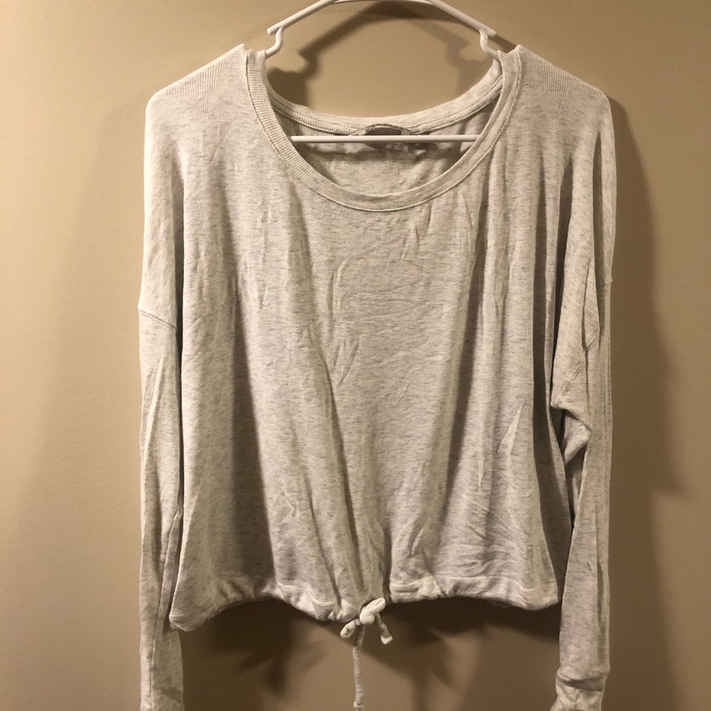 Athleta cropped long sleeve